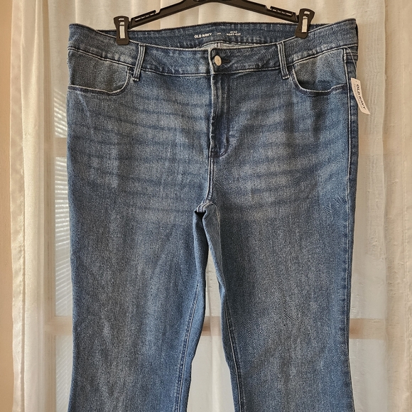 📌37 NWT OLD NAVY MID-RISE BOOT CUT JEANS WOMEN'S PLUS SIZE 20 - Picture 3 of 7